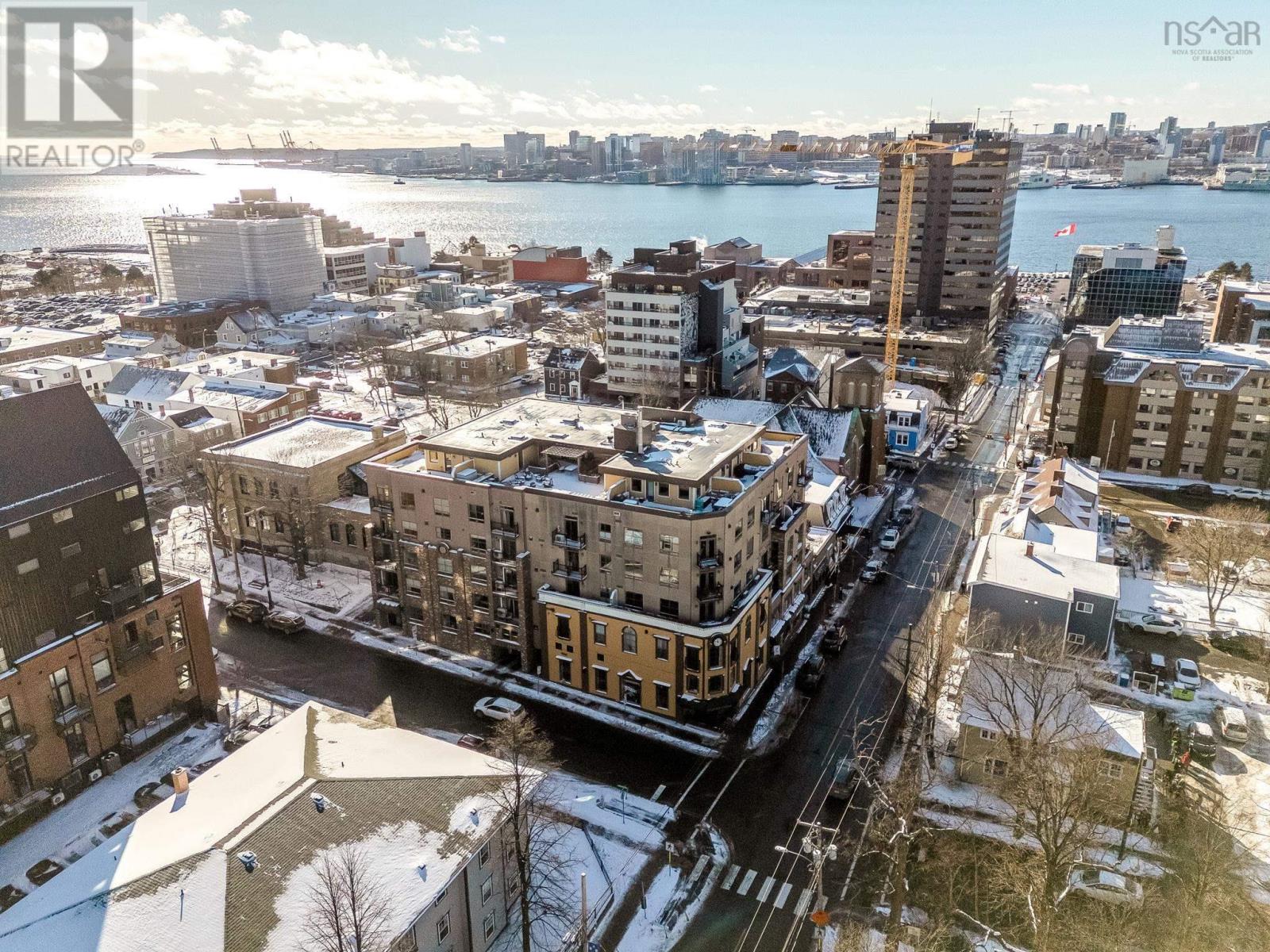 Property 27 of 36 of 407 70 Ochterloney Street