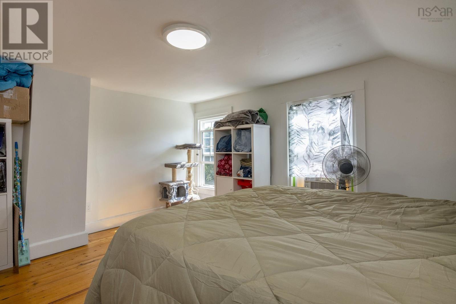 Property 26 of 45 of 40 Pleasant Street