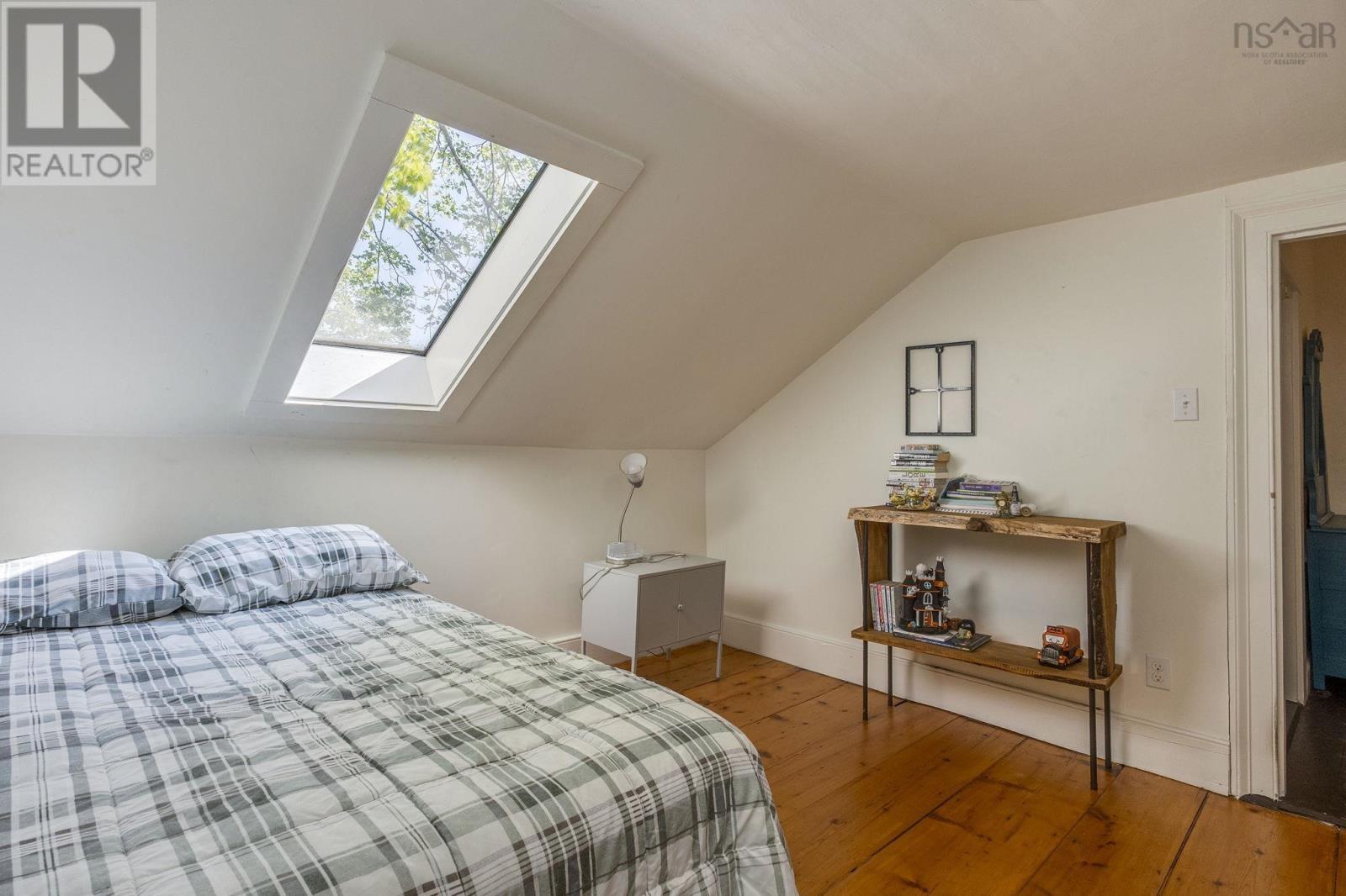 Property 21 of 45 of 40 Pleasant Street