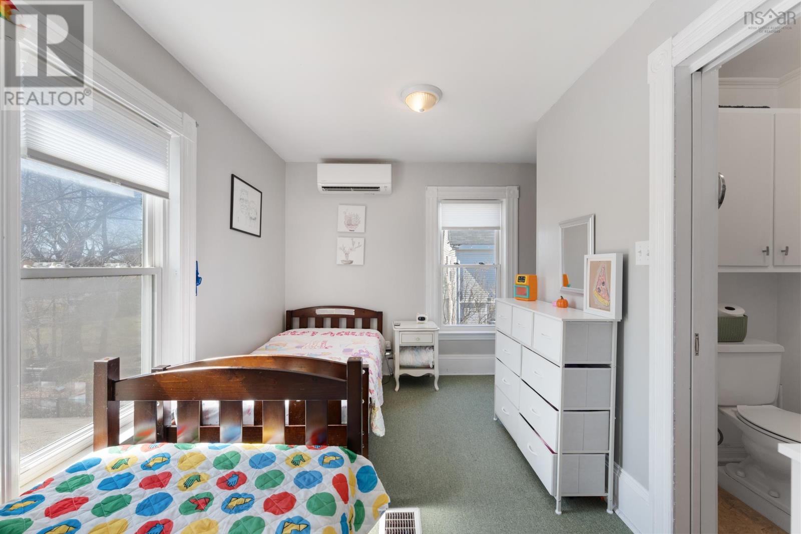 Property 43 of 49 of 328 Granville Street