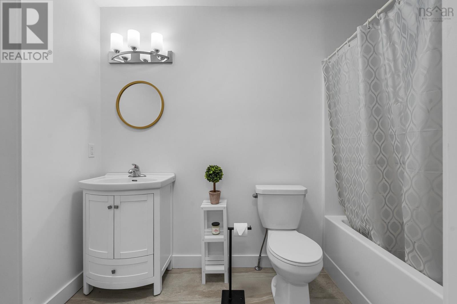 Property 11 of 48 of 169 Sailors Trail