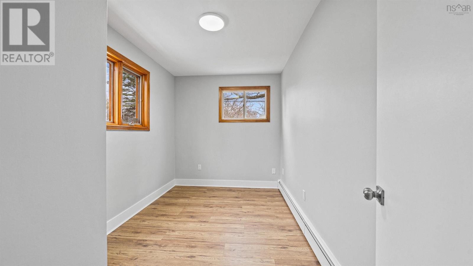 Property 29 of 49 of 1 Kingfisher Crescent