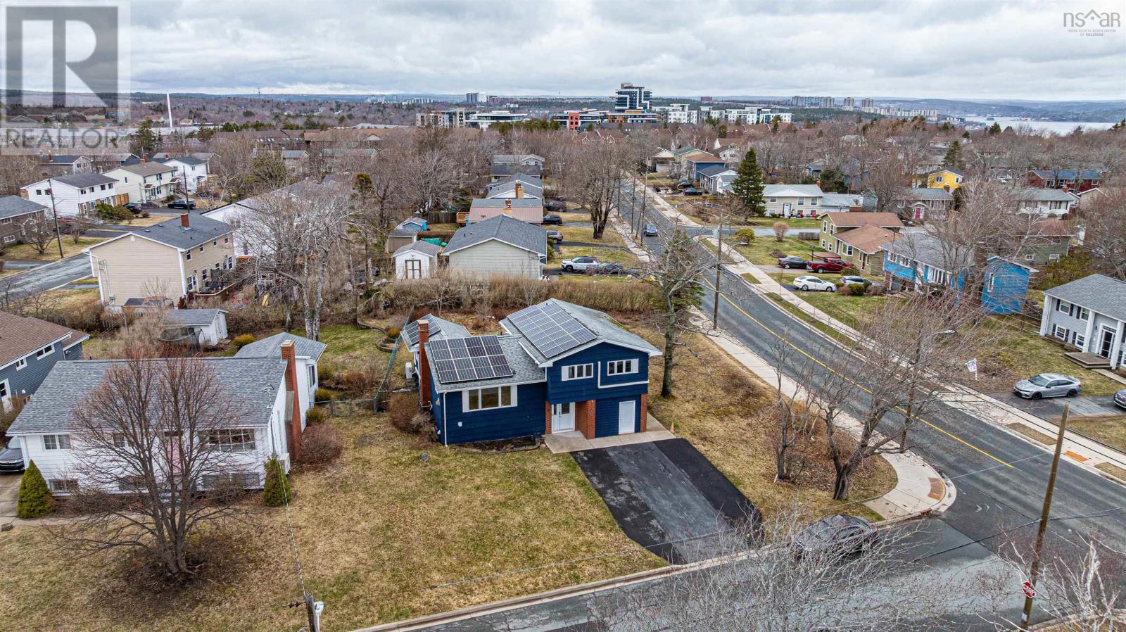 Property 3 of 49 of 1 Kingfisher Crescent