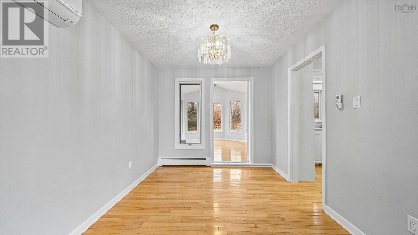 Property 10 of 49 of 1 Kingfisher Crescent