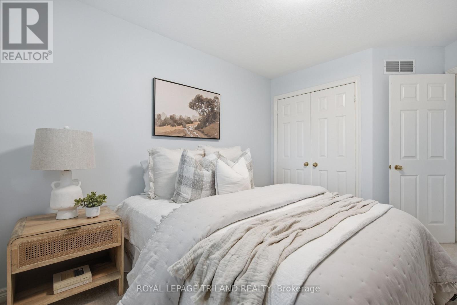32 WINGREEN LANE - 26