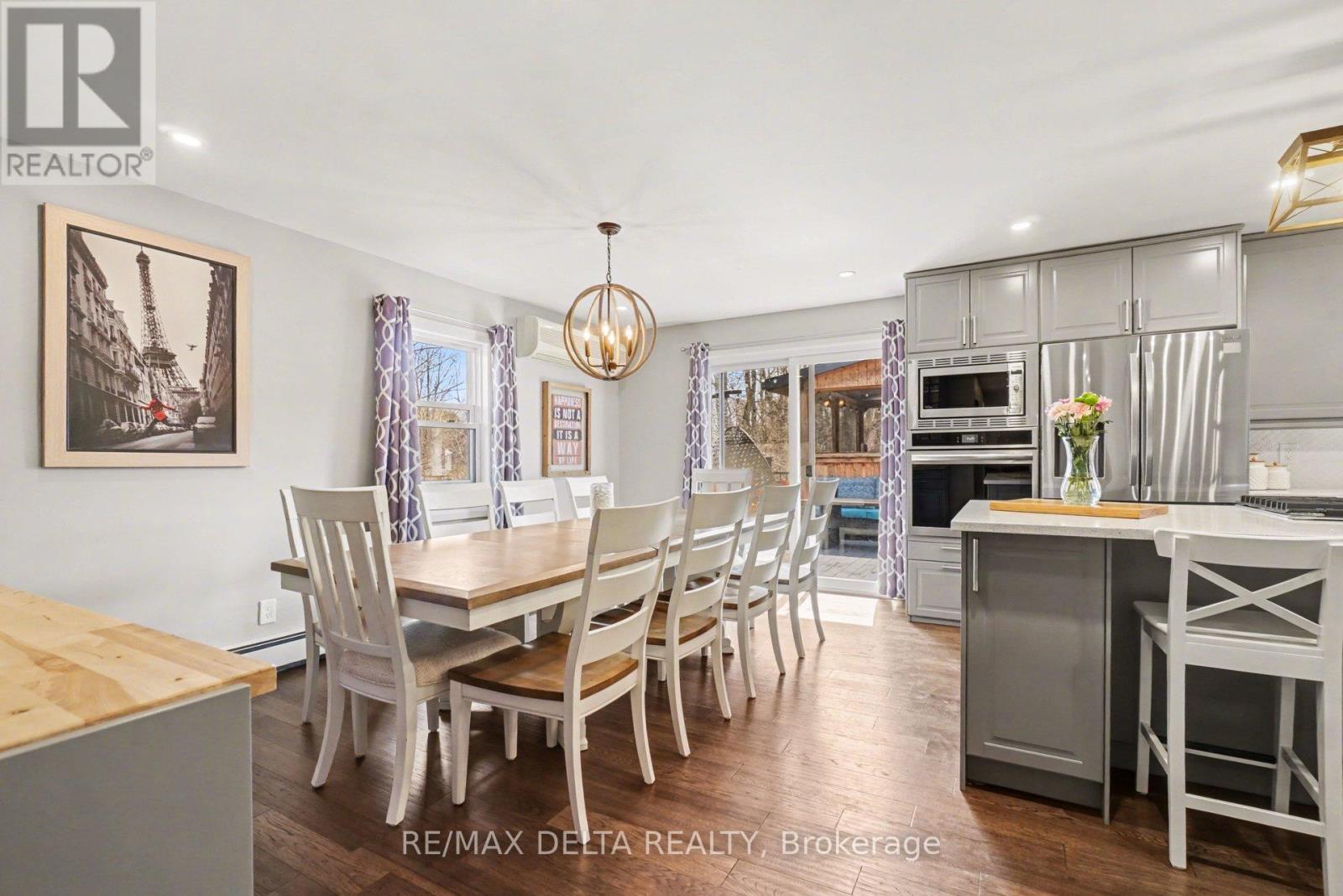 2021 DES PINS STREET - 11