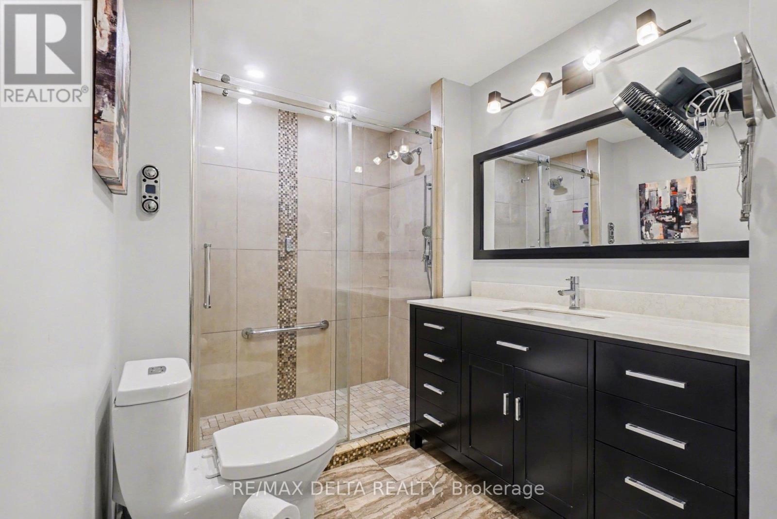 2021 DES PINS STREET - 29