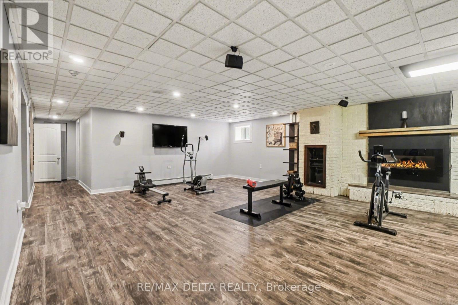 2021 DES PINS STREET - 32