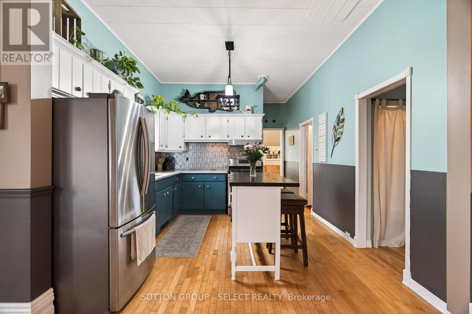 625 HALE STREET Property Photo