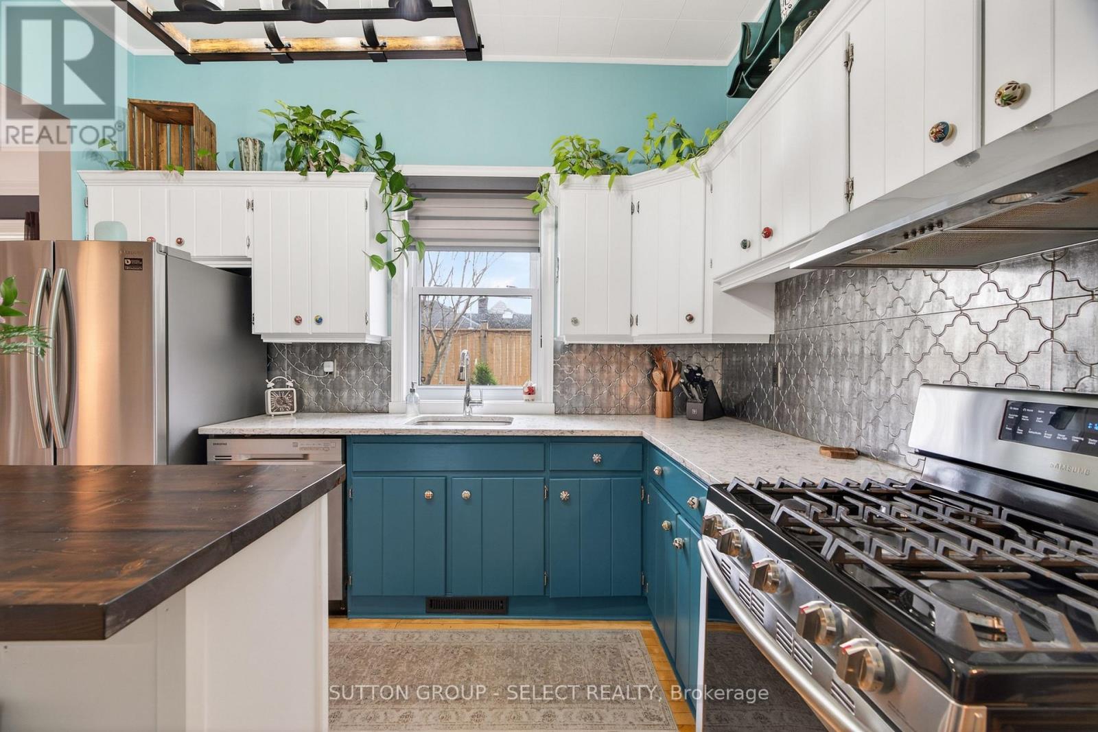 625 HALE STREET Property Photo