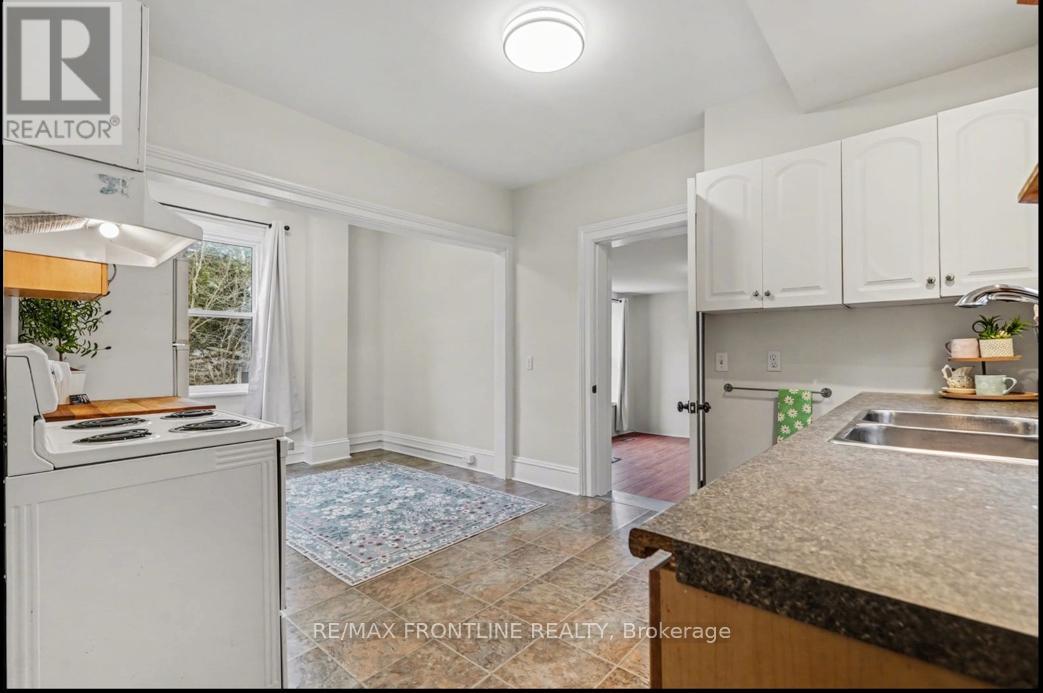101 PETER STREET - 17