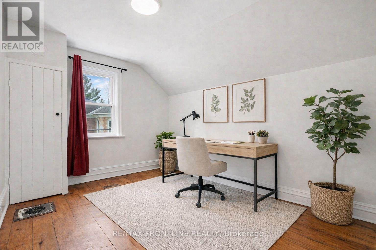 101 PETER STREET - 26
