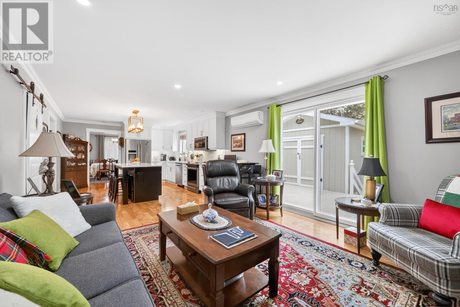 Property 29 of 50 of 86 Carmichael Drive