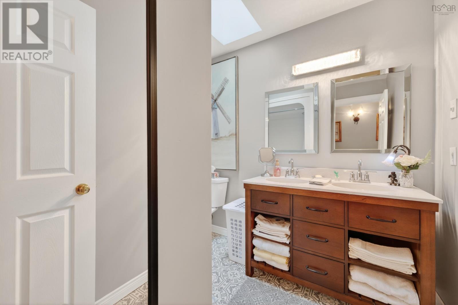 Property 41 of 50 of 86 Carmichael Drive