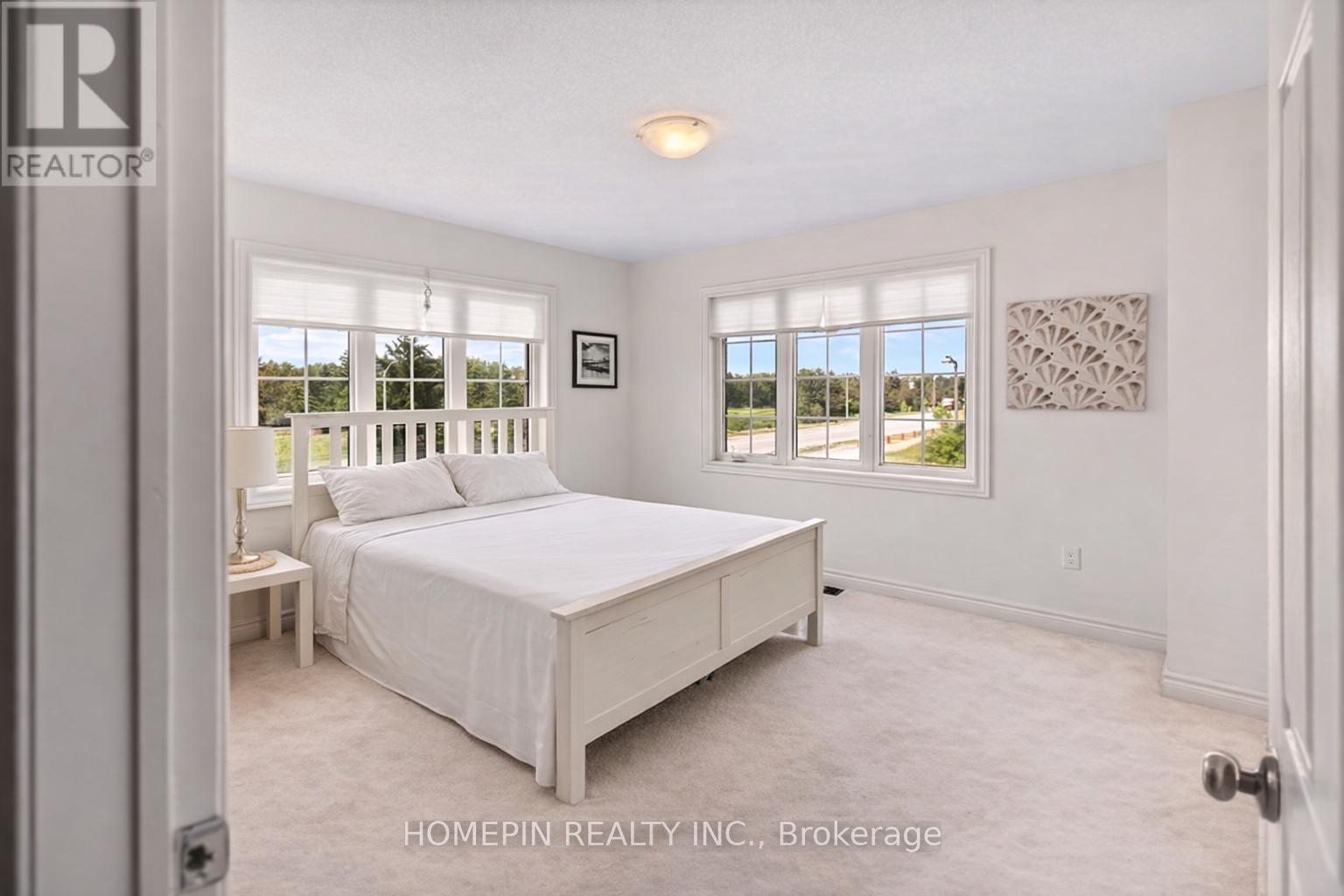 1 TREETOPS BOULEVARD — photo 17