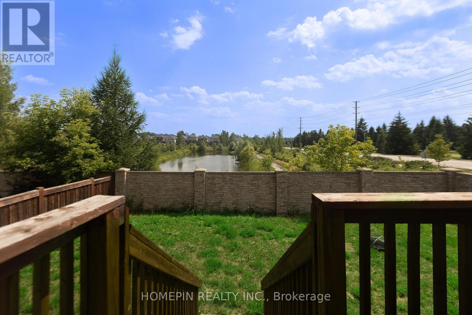 1 TREETOPS BOULEVARD — photo 21
