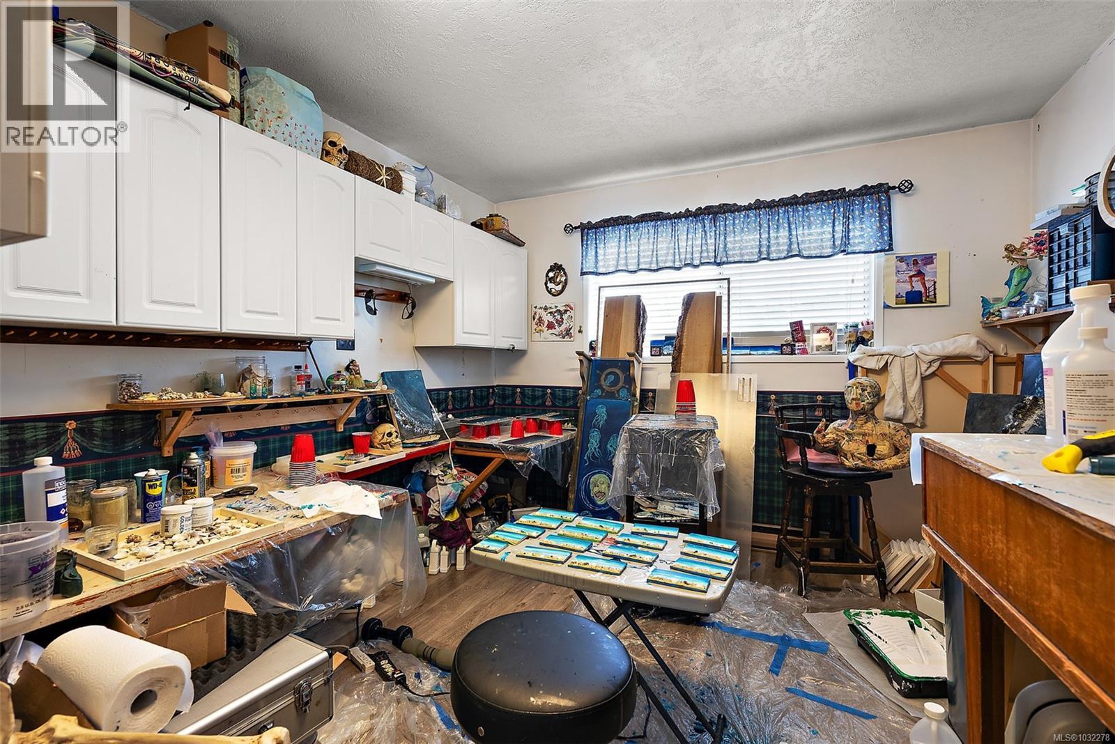 1573 Charlotte St - 21