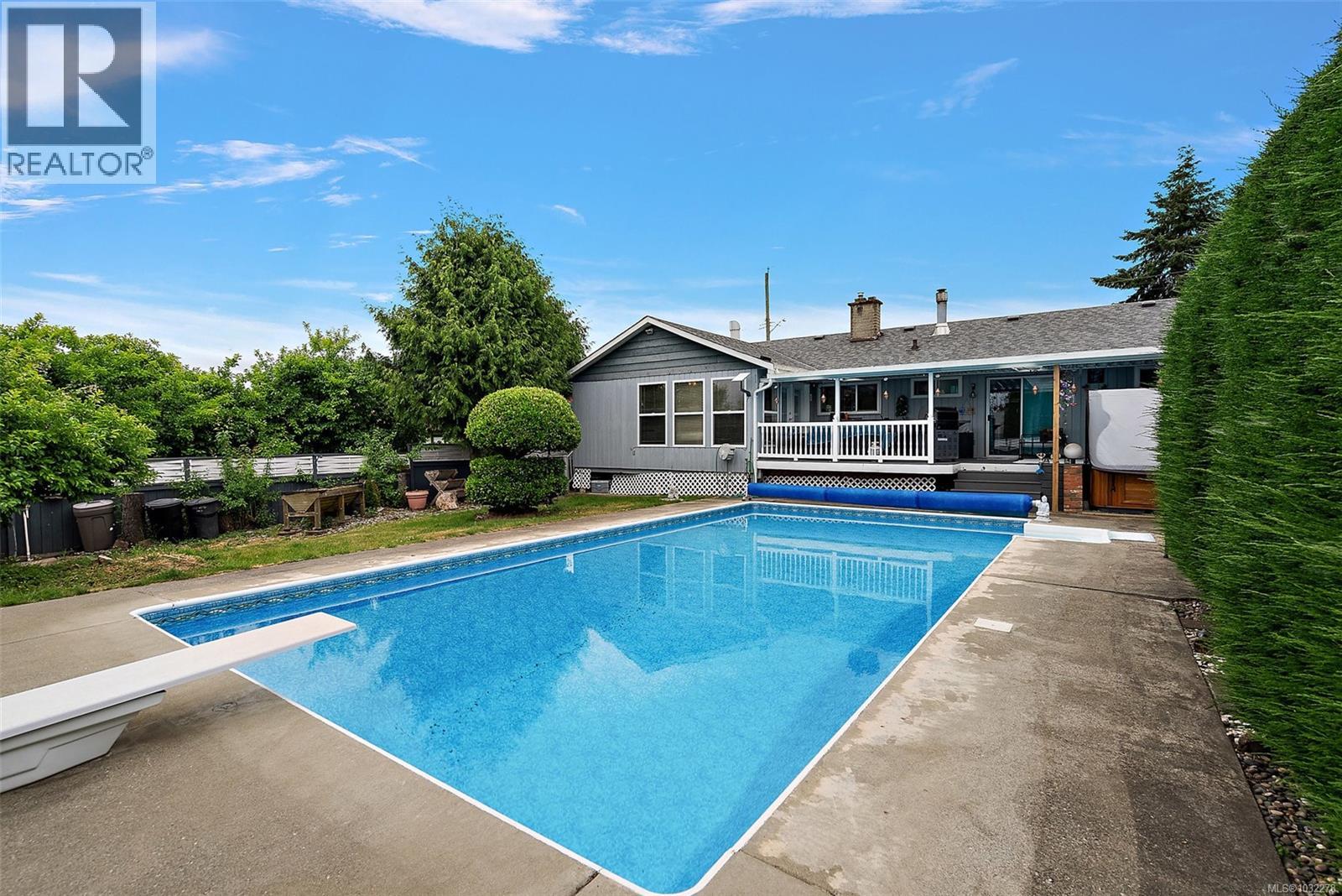 1573 Charlotte St - 31