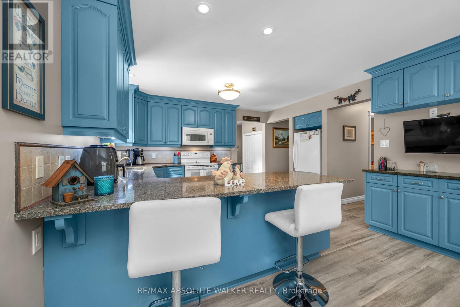 184 CHARMONT WAY - 11