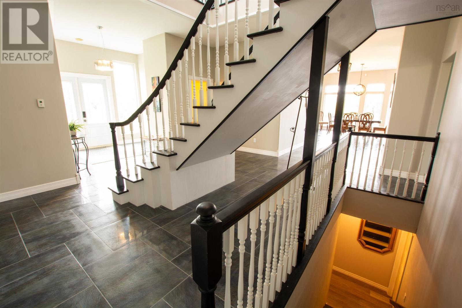 Property 16 of 49 of 51 Doctors Lane