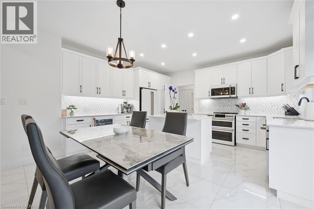 213 FALLOWFIELD Drive - 12