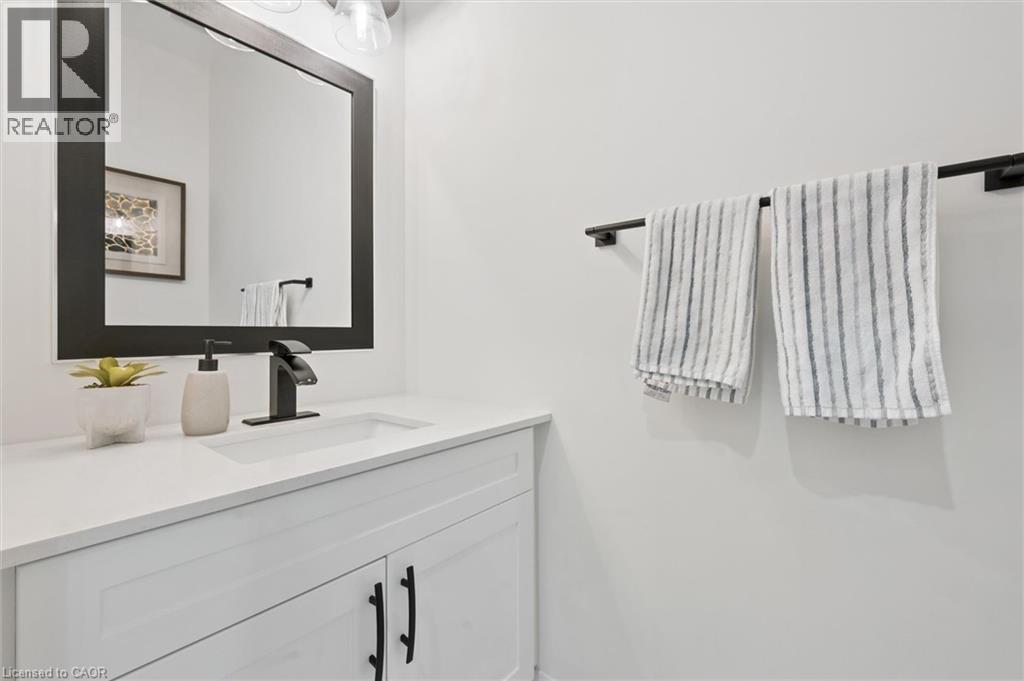 213 FALLOWFIELD Drive - 18