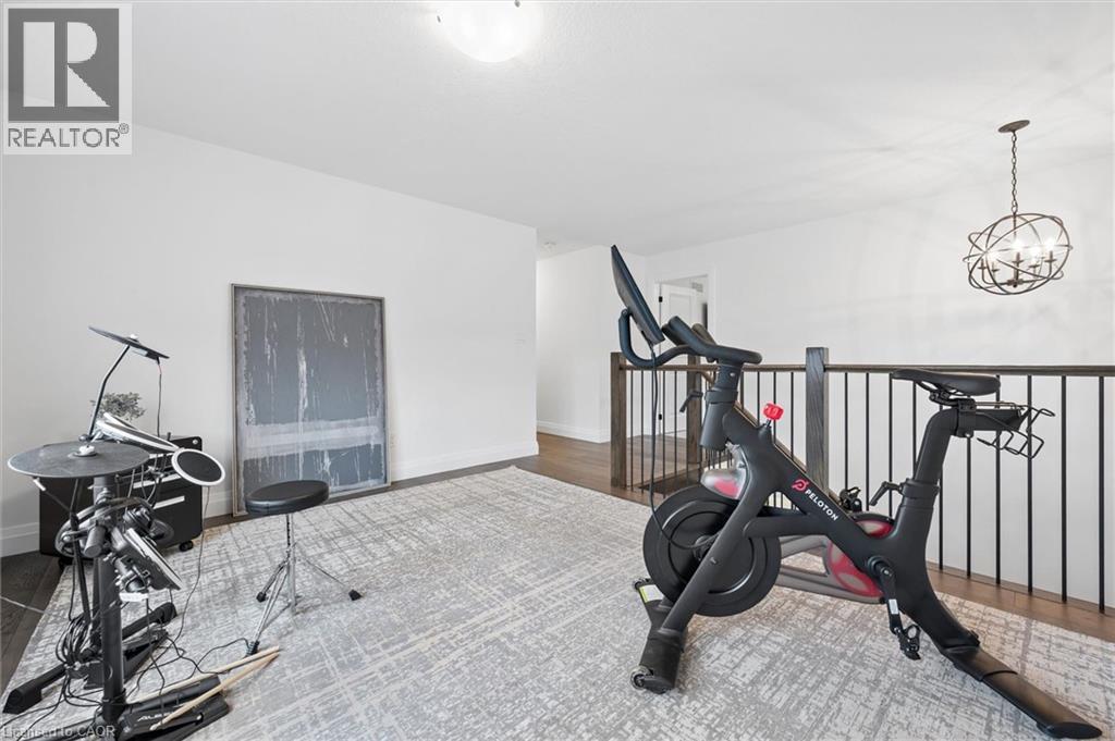 213 FALLOWFIELD Drive - 20