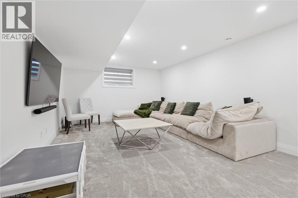 213 FALLOWFIELD Drive - 31