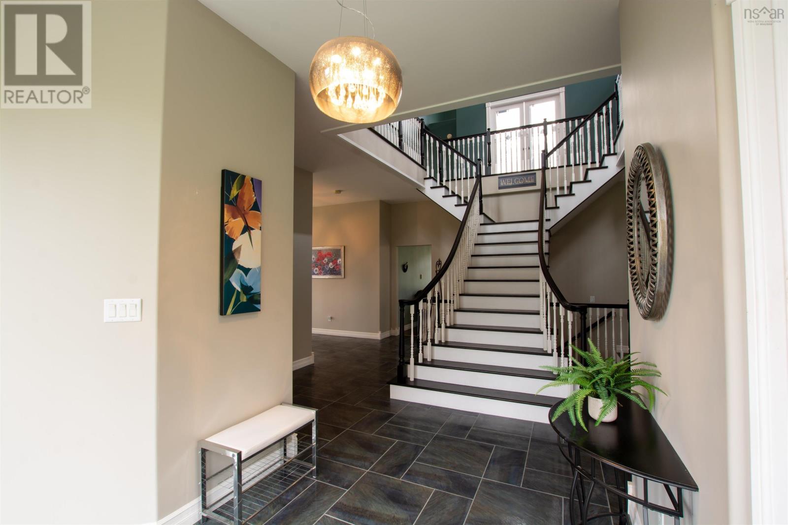 Property 7 of 49 of 51 Doctors Lane