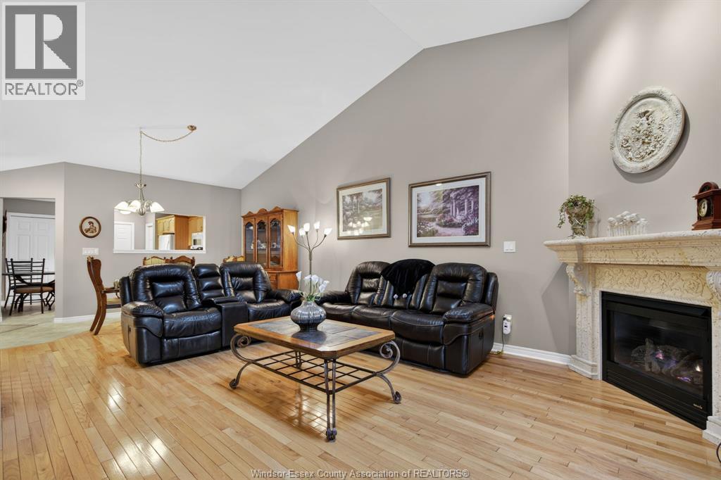 5 Leonard DRIVE — photo 10