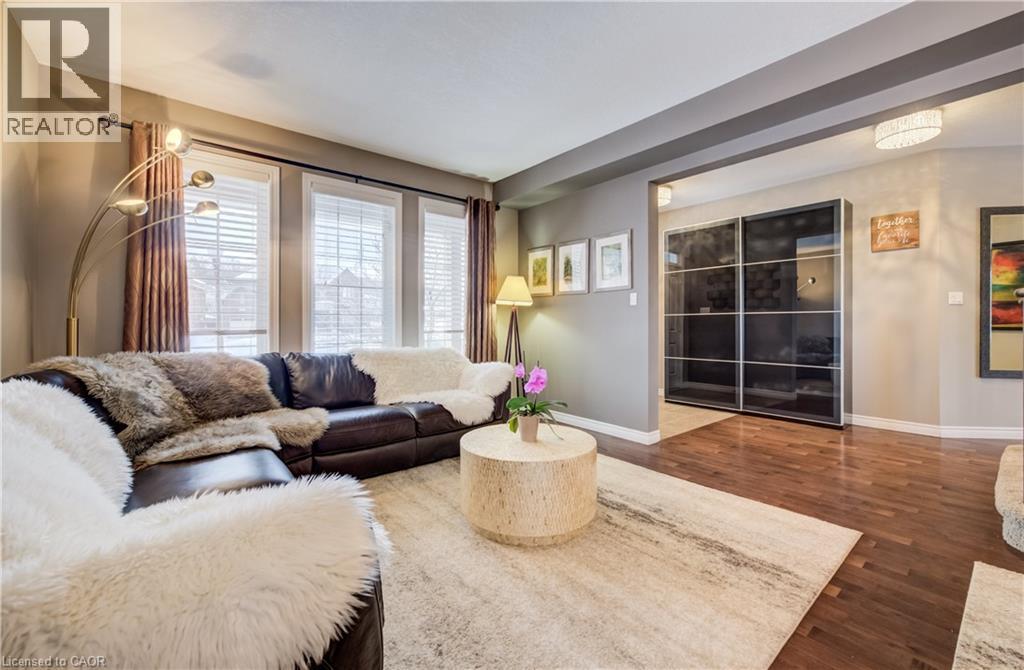 928 EVENS POND Court, Kitchener, Ontario, N2R0B8 — Photo 12
