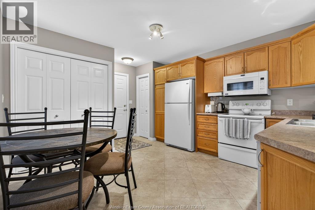 5 Leonard DRIVE — photo 2