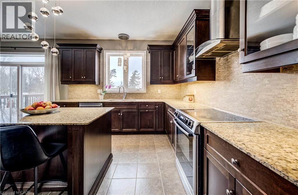 928 EVENS POND Court, Kitchener, Ontario, N2R0B8 — Photo 16