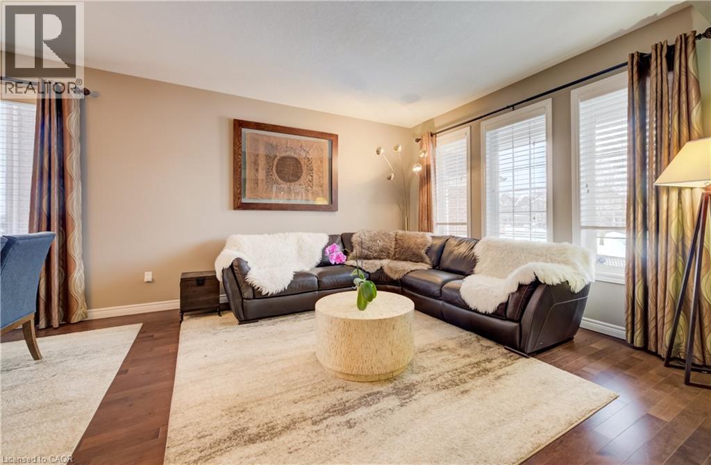 928 EVENS POND Court, Kitchener, Ontario, N2R0B8 — Photo 13