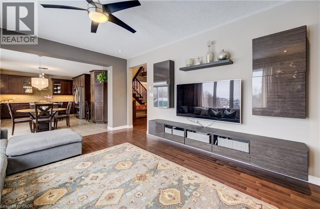928 EVENS POND Court, Kitchener, Ontario, N2R0B8 — Photo 25