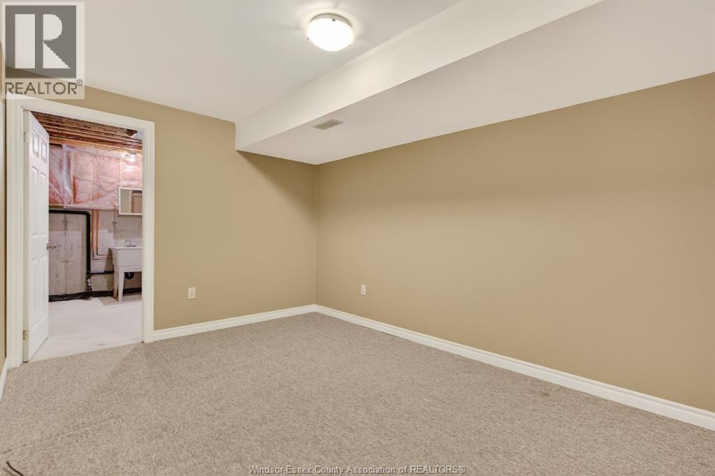 5 Leonard DRIVE — photo 30