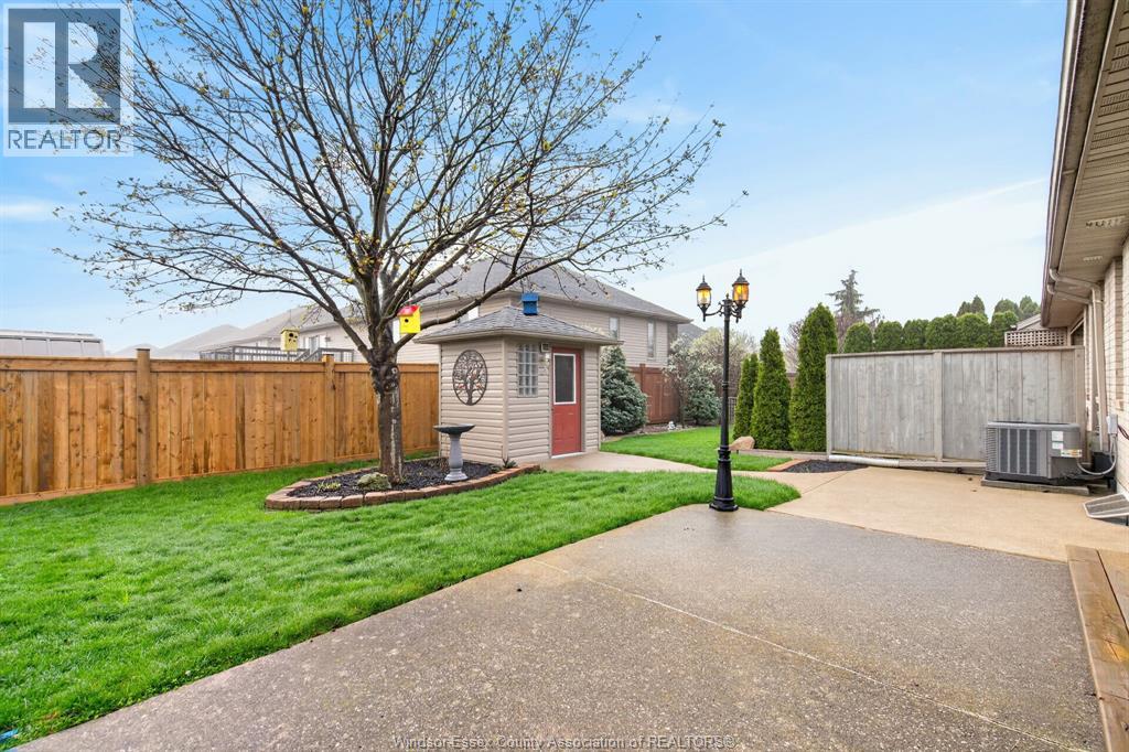 5 Leonard DRIVE — photo 36