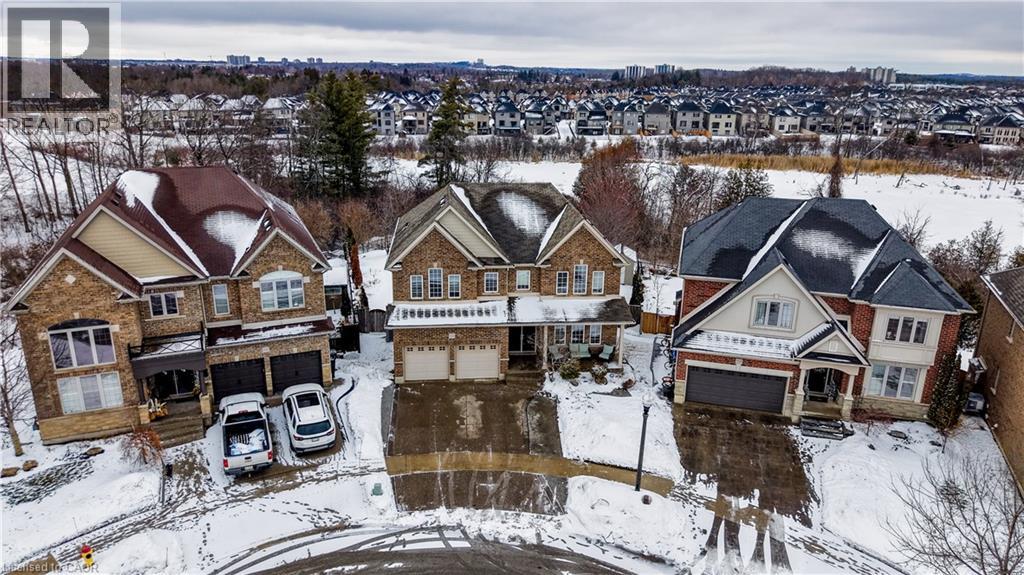 928 EVENS POND Court, Kitchener, Ontario, N2R0B8 — Photo 7