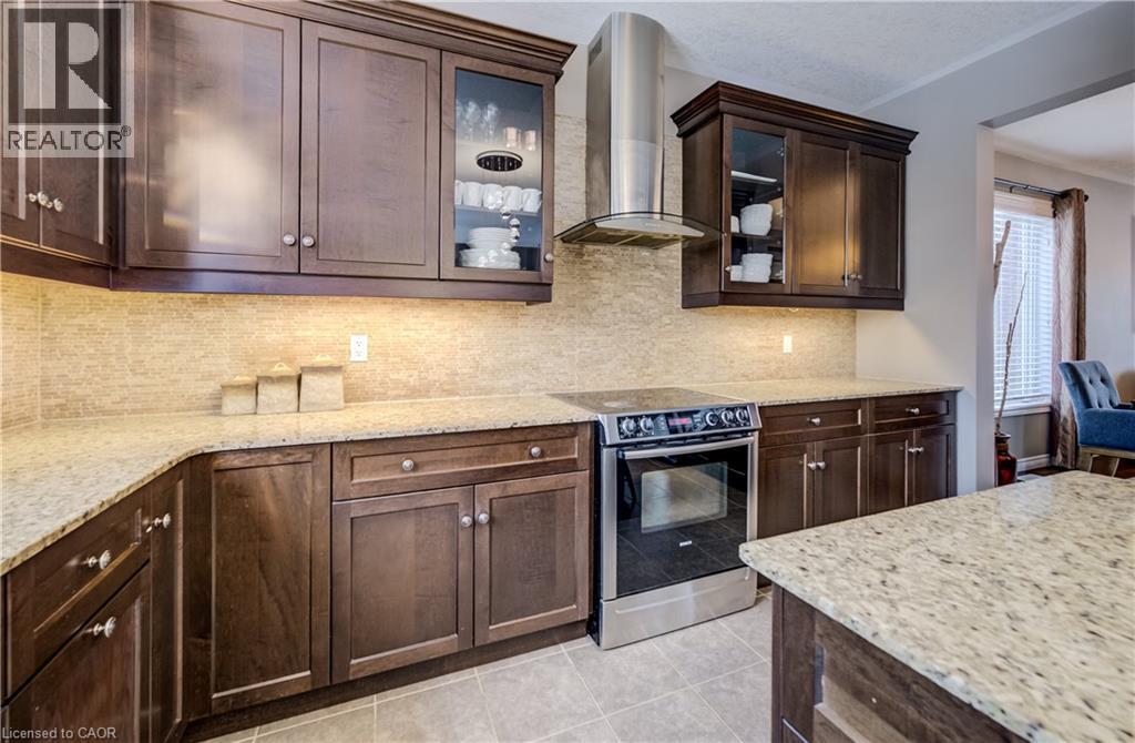 928 EVENS POND Court, Kitchener, Ontario, N2R0B8 — Photo 18