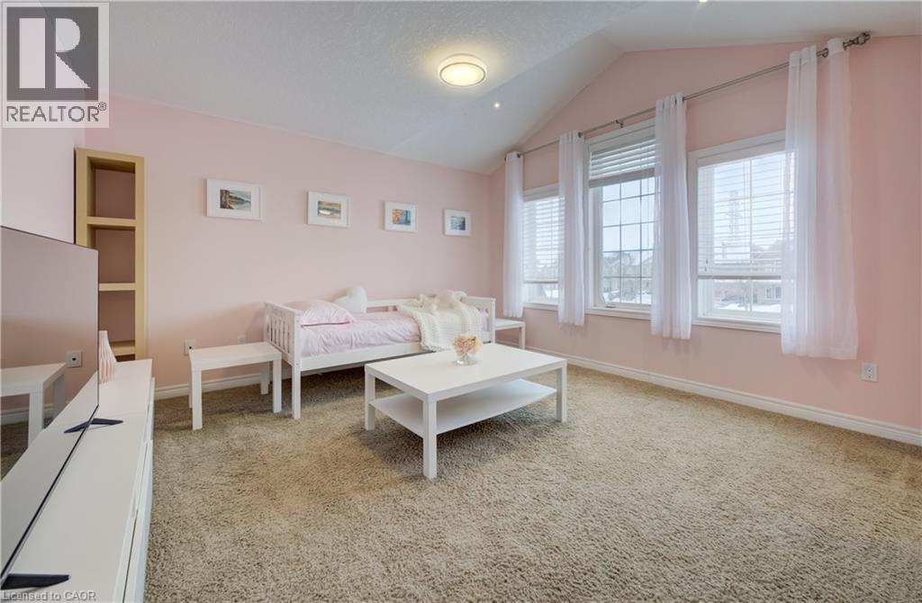 928 EVENS POND Court, Kitchener, Ontario, N2R0B8 — Photo 40