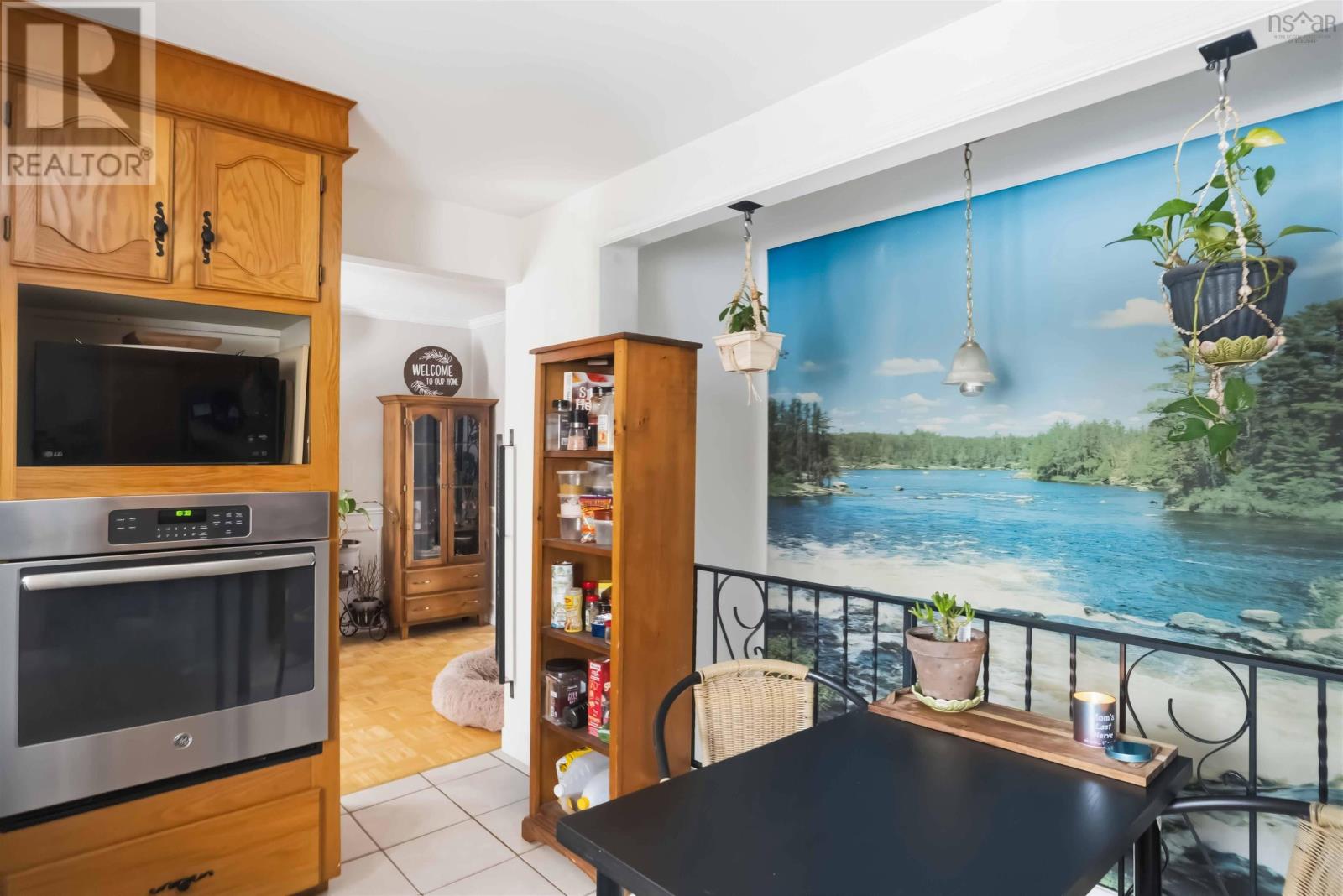 Property 8 of 32 of 33 Henshaw Drive