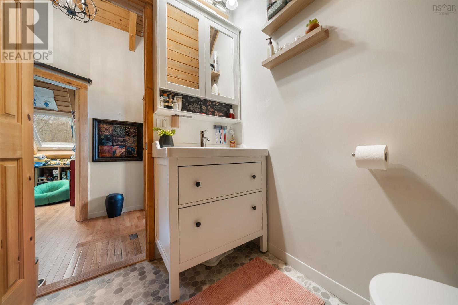 Property 44 of 50 of 1197 Mount Pleasant Road