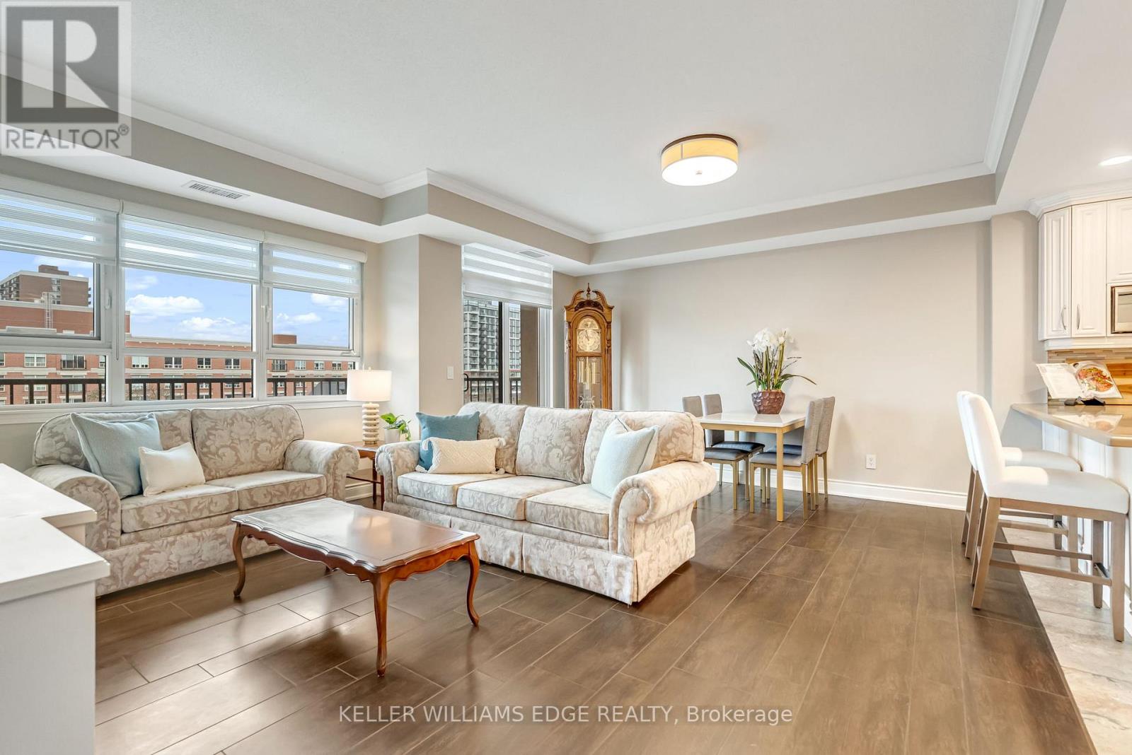 #506 399 ELIZABETH STREET - 17