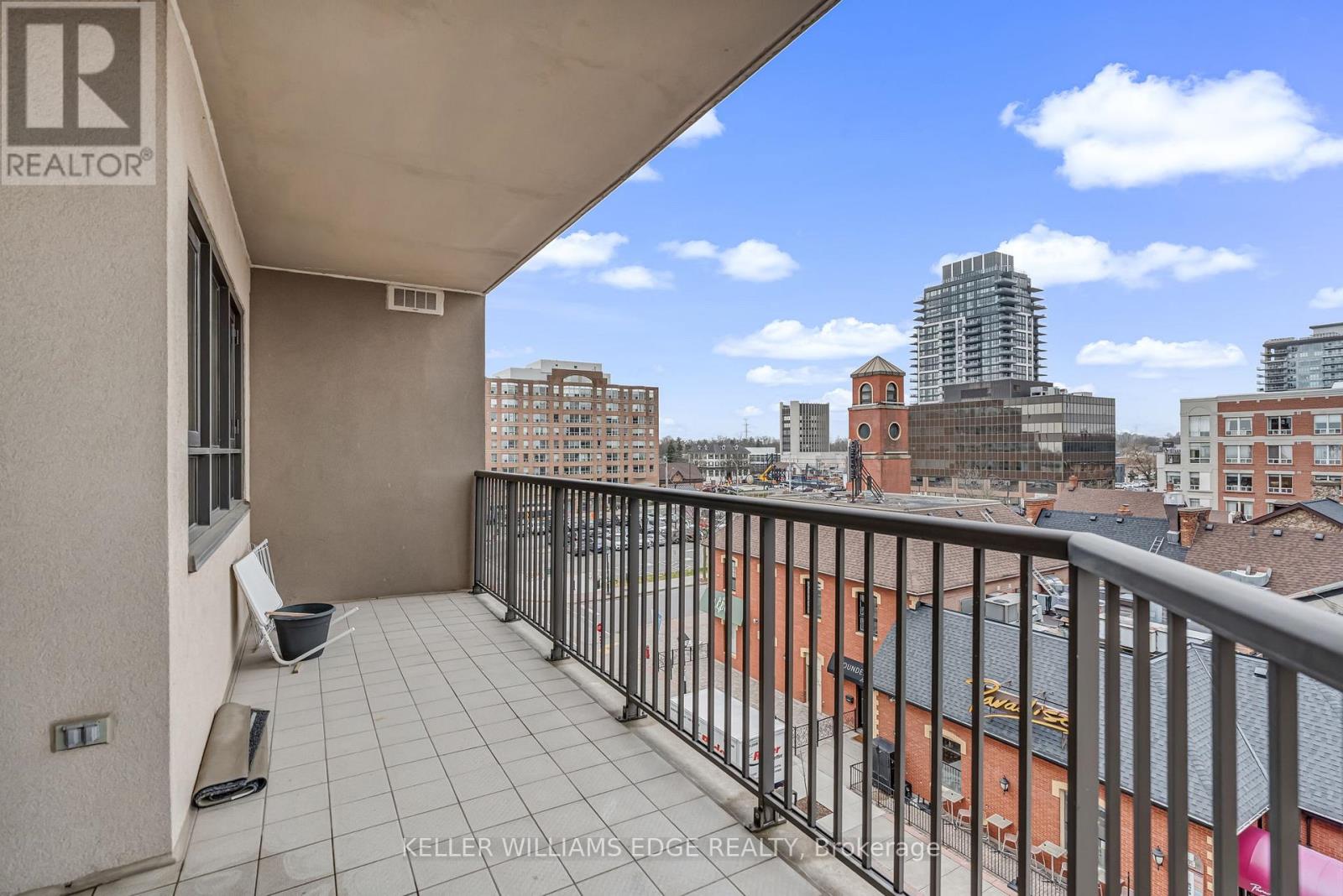 #506 399 ELIZABETH STREET - 31