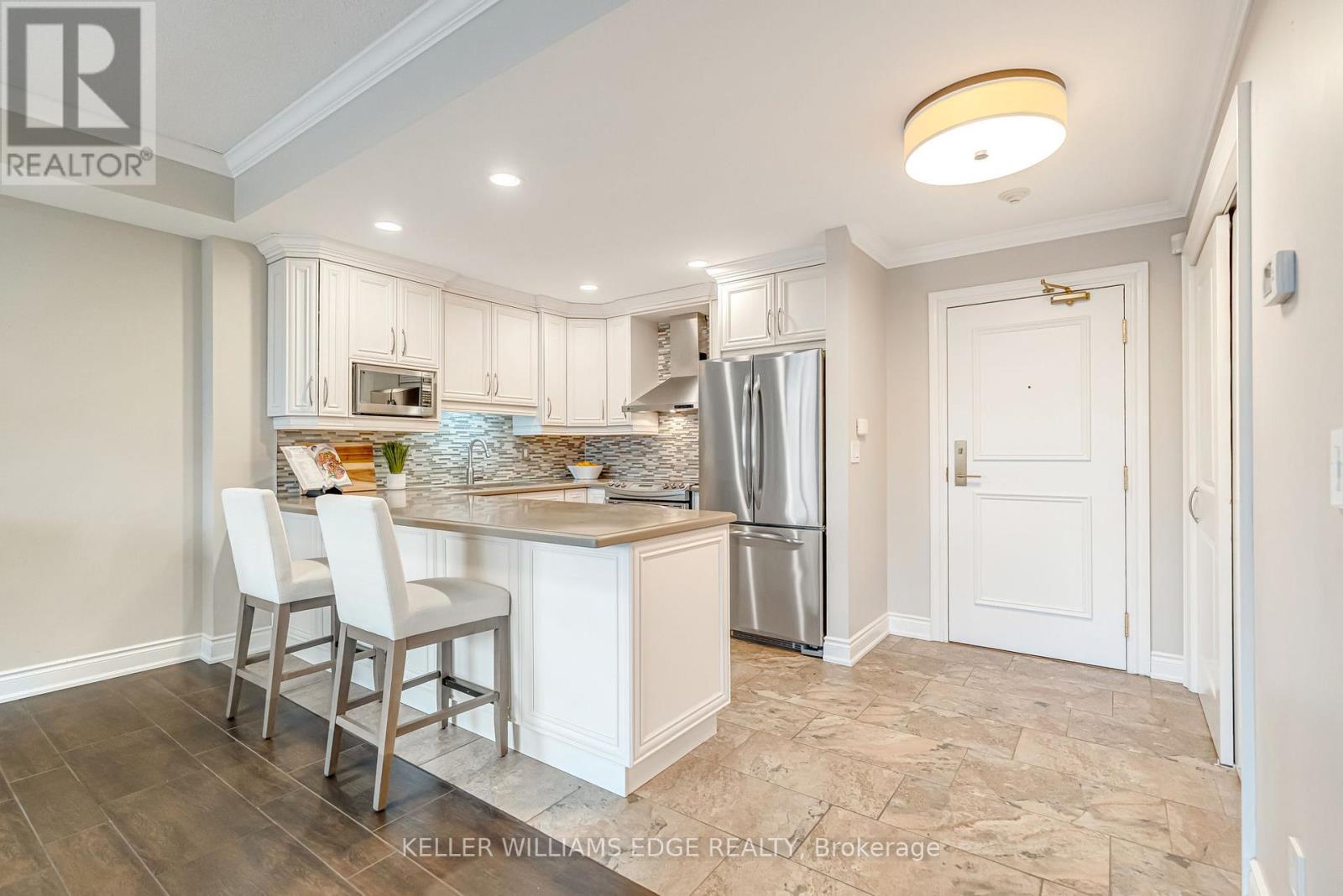 #506 399 ELIZABETH STREET - 14