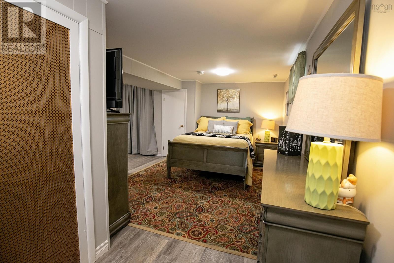 Property 31 of 35 of 18 Boylston Avenue