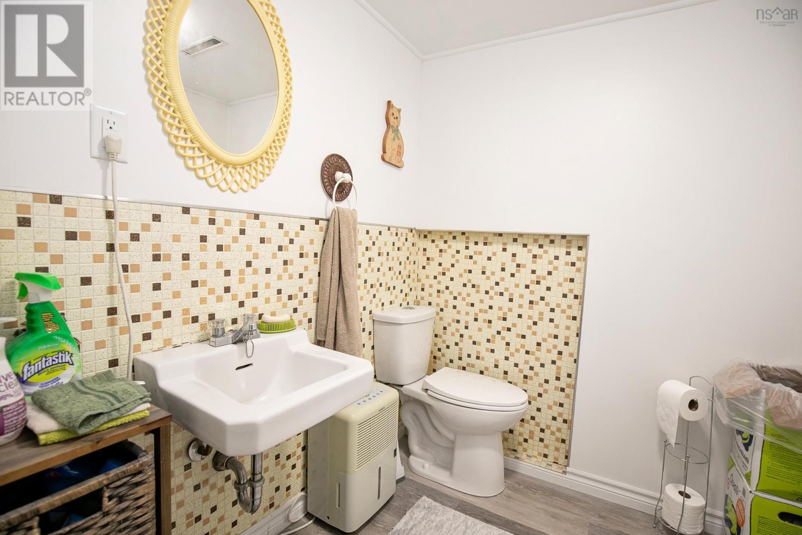 Property 34 of 35 of 18 Boylston Avenue