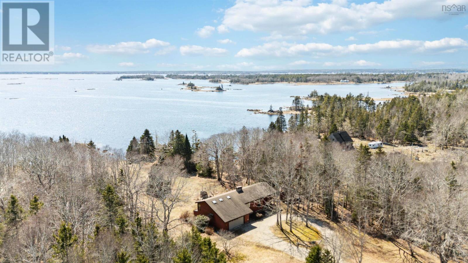 Property 2 of 43 of 9169 Highway 331