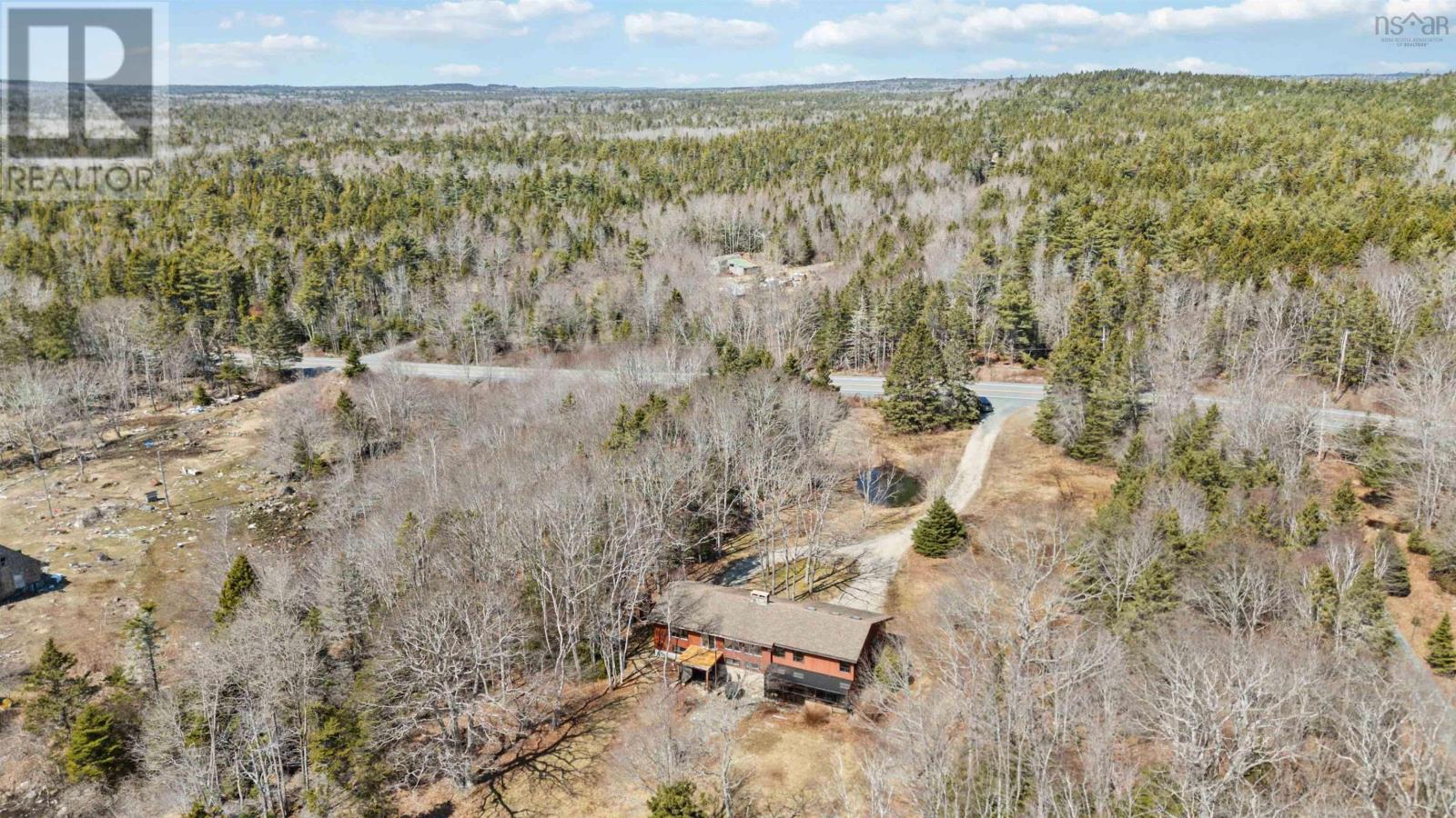 Property 35 of 43 of 9169 Highway 331