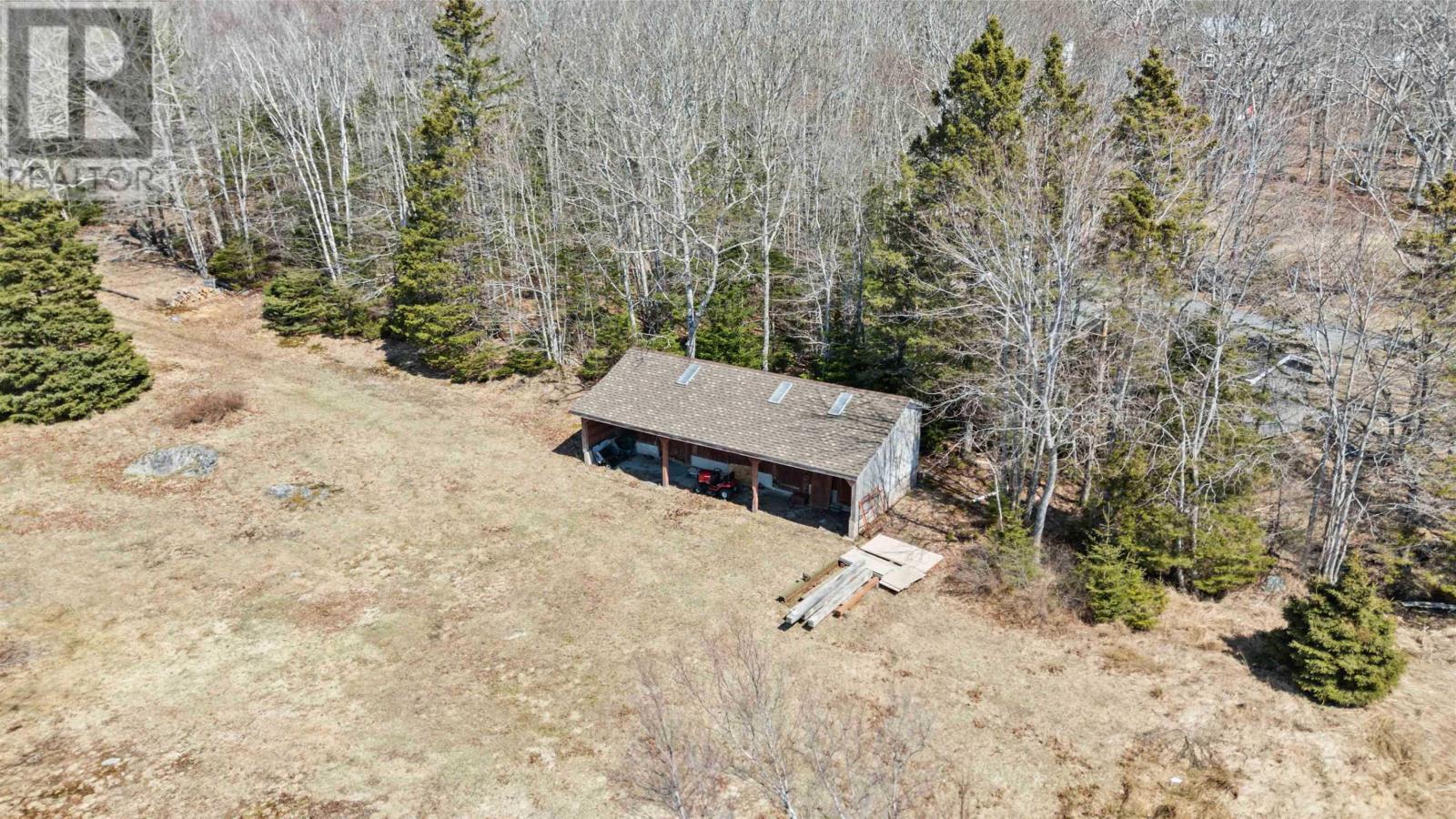 Property 39 of 43 of 9169 Highway 331